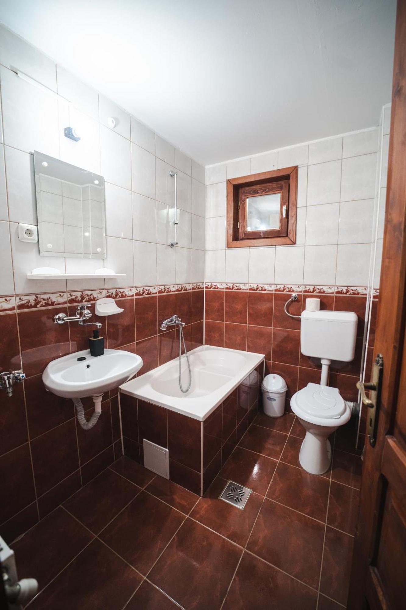 Csaloka Kulcsoshaz Villa Harghita-Băi Eksteriør bilde